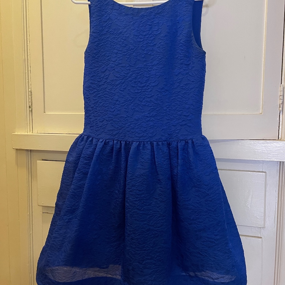 BCBG Cocktail Dress! Cute with Pockets!